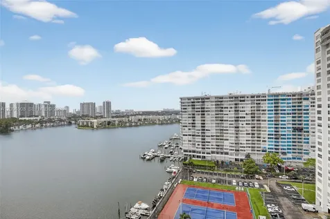 2780 NE 183rd Street Aventura FL 33160