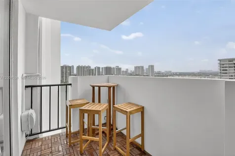 2780 NE 183rd Street Aventura FL 33160