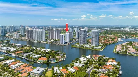 20505 E Country Club Drive Aventura FL 33180