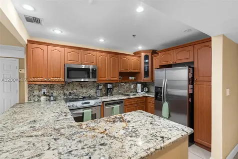20505 E Country Club Drive Aventura FL 33180