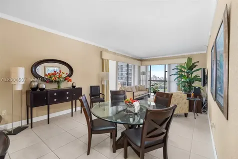 20505 E Country Club Drive Aventura FL 33180