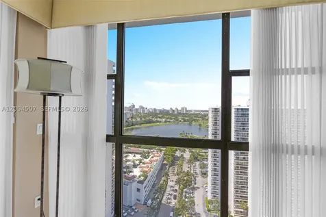 20505 E Country Club Drive Aventura FL 33180