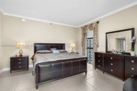 20505 E Country Club Drive Aventura FL 33180