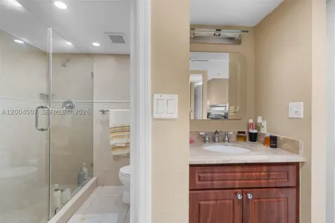 20505 E Country Club Drive Aventura FL 33180