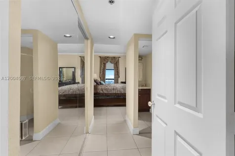 20505 E Country Club Drive Aventura FL 33180