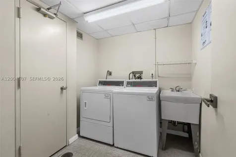 20505 E Country Club Drive Aventura FL 33180