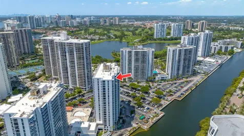 20505 E Country Club Drive Aventura FL 33180