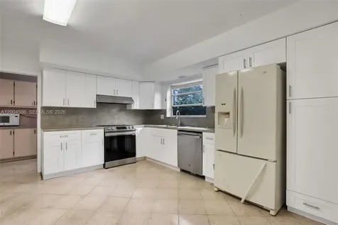 4201 Mckinley Street Hollywood FL 33021