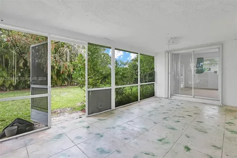 4201 Mckinley Street Hollywood FL 33021