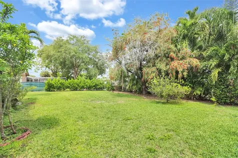 4201 Mckinley Street Hollywood FL 33021