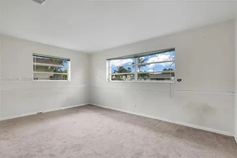 4201 Mckinley Street Hollywood FL 33021