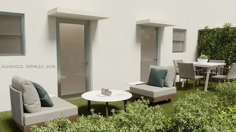 250 Collins Avenue Miami Beach FL 33139