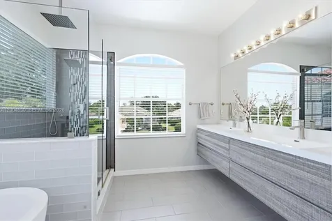 674 Clear Creek Drive Sarasota FL 34229