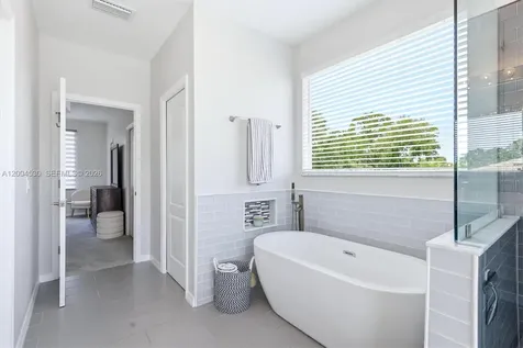 674 Clear Creek Drive Sarasota FL 34229