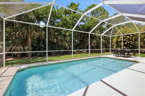 674 Clear Creek Drive Sarasota FL 34229
