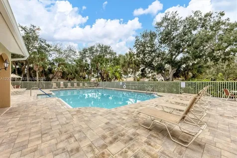 674 Clear Creek Drive Sarasota FL 34229