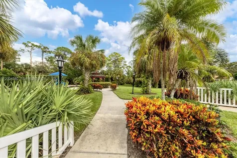 674 Clear Creek Drive Sarasota FL 34229
