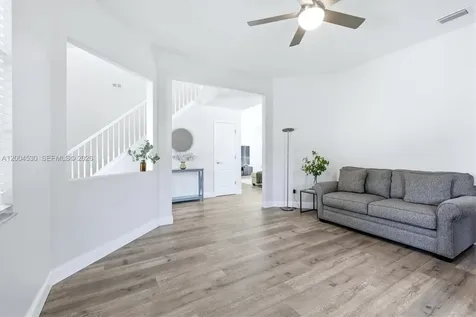 674 Clear Creek Drive Sarasota FL 34229