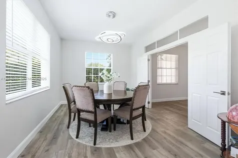 674 Clear Creek Drive Sarasota FL 34229