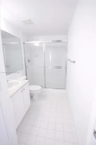 5085 NW 7th Street Miami FL 33126
