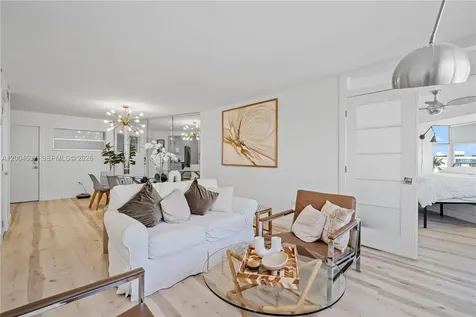 1881 Washington Avenue Miami Beach FL 33139