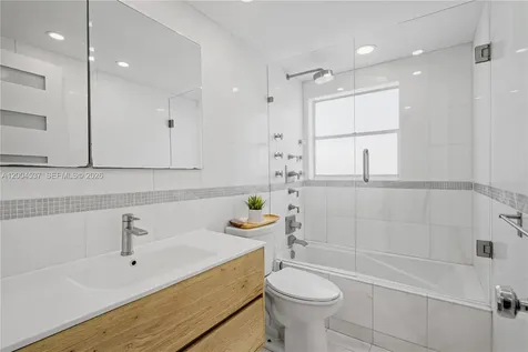1881 Washington Avenue Miami Beach FL 33139