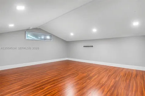 1741 NW 44th Street Miami FL 33142