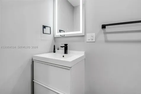 1741 NW 44th Street Miami FL 33142