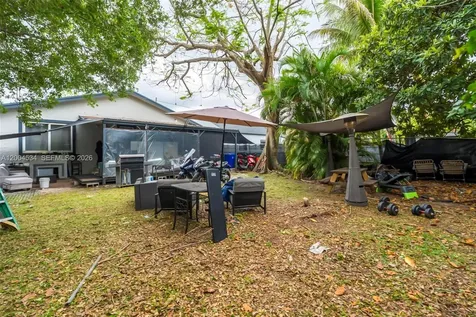 1741 NW 44th Street Miami FL 33142