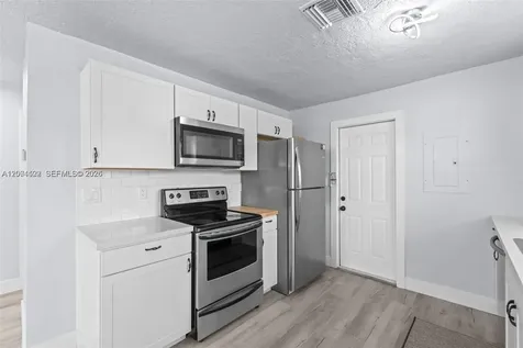 5621 SW 38th Court Davie FL 33314