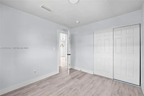 5621 SW 38th Court Davie FL 33314
