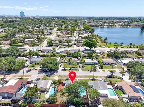 5621 SW 38th Court Davie FL 33314