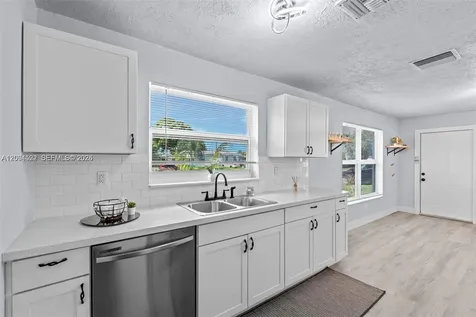 5621 SW 38th Court Davie FL 33314