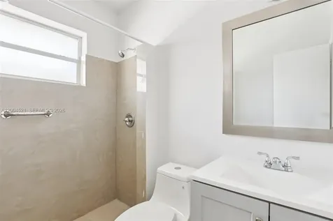 7975 Crespi Blvd, Unit 2 Miami Beach FL 33141