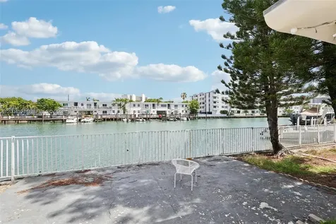 7975 Crespi Blvd, Unit 2 Miami Beach FL 33141