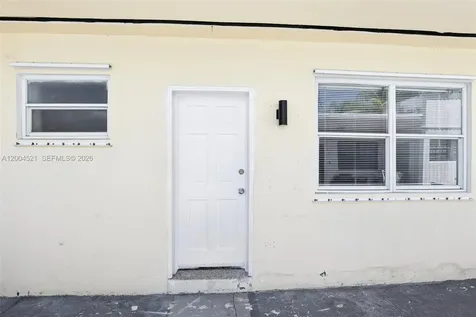7975 Crespi Blvd, Unit 2 Miami Beach FL 33141