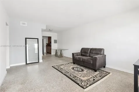 7975 Crespi Blvd, Unit 2 Miami Beach FL 33141