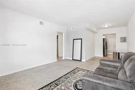 7975 Crespi Blvd, Unit 2 Miami Beach FL 33141