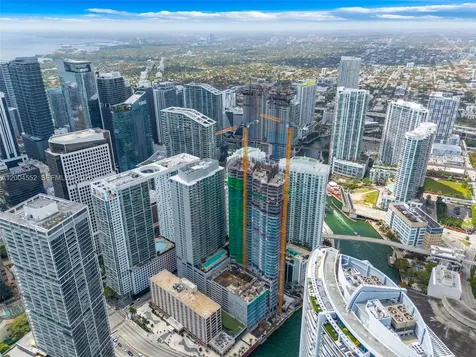 77 SE 5th Street Miami FL 33131