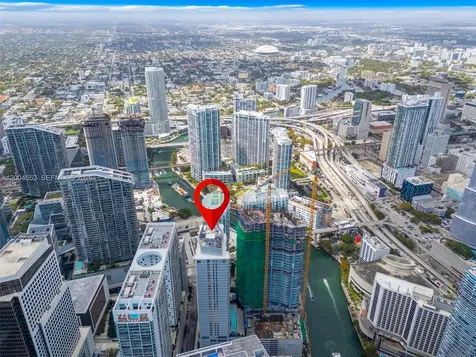 77 SE 5th Street Miami FL 33131