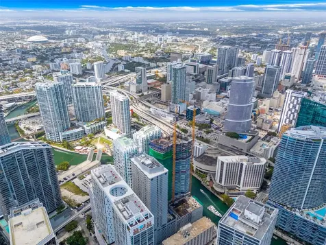 77 SE 5th Street Miami FL 33131