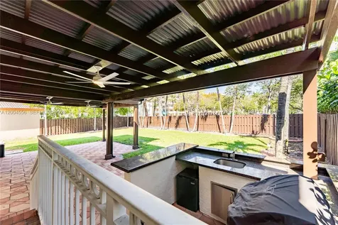5869 NW 108th Place Doral FL 33178