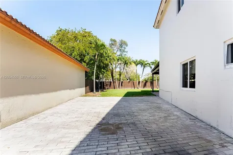5869 NW 108th Place Doral FL 33178