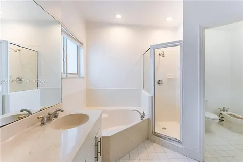5869 NW 108th Place Doral FL 33178