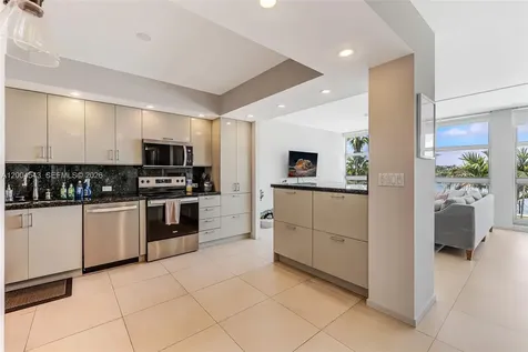 5055 Collins Avenue Miami Beach FL 33140