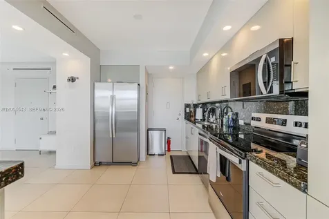 5055 Collins Avenue Miami Beach FL 33140