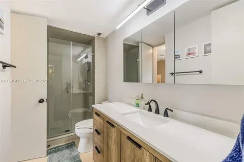 5055 Collins Avenue Miami Beach FL 33140