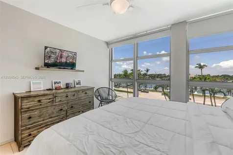 5055 Collins Avenue Miami Beach FL 33140