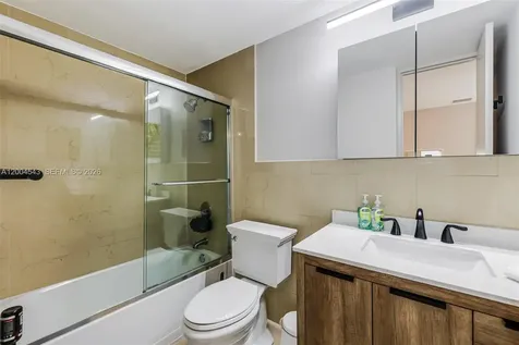 5055 Collins Avenue Miami Beach FL 33140