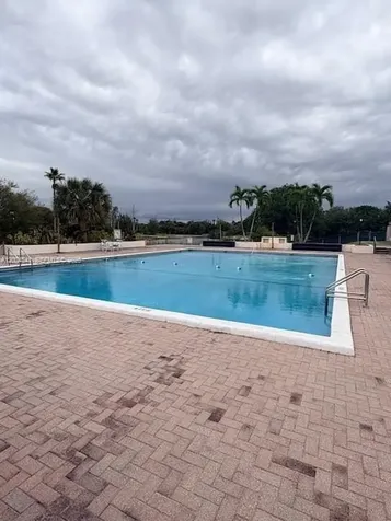 4174 Inverrary Drive Lauderhill FL 33319